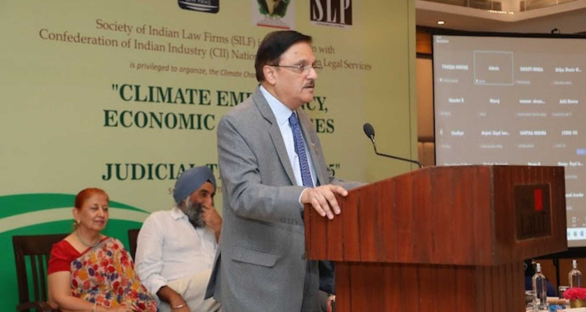 ન્યાયાધીશોએ પર્યાવરણ સંરક્ષણ માટે હાકલ કરી, પર્યાવરણવાદીઓ પરના હુમલાની નિંદા કરી