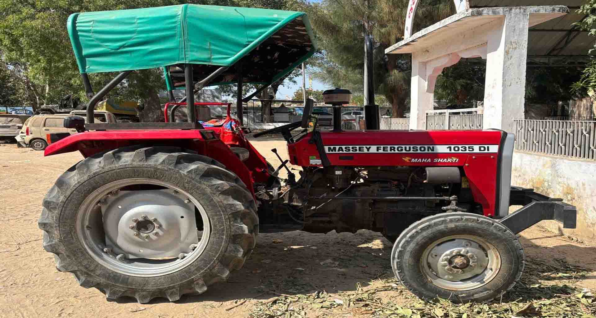 ચોરીનું ટ્રેકટર બીનવારસી હાલતમાં રોડાથી શોધી કાઢતી હારીજ પોલીસ