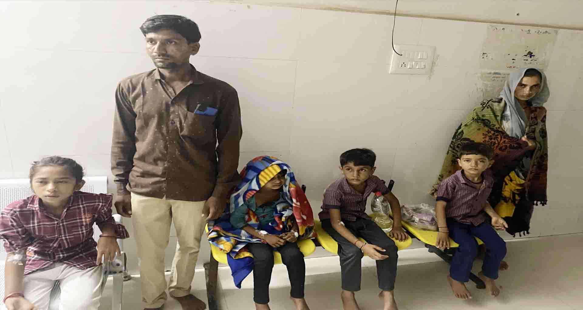 ભાભરની મીઠા ચોકડી ઉપર લારીમાંથી પાણીપુરી ખાતા ૧૭ ને ફુડ પોઈઝનની અસર