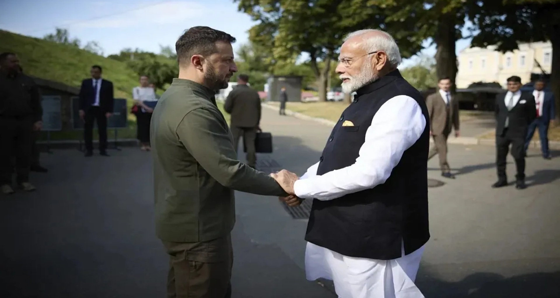 પીએમ મોદી યુદ્ધ કરશે બંધ! ટ્રમ્પ જોતા જ રહી જશે, ઝેલેન્સકીએ ફોન પર વાત કરી