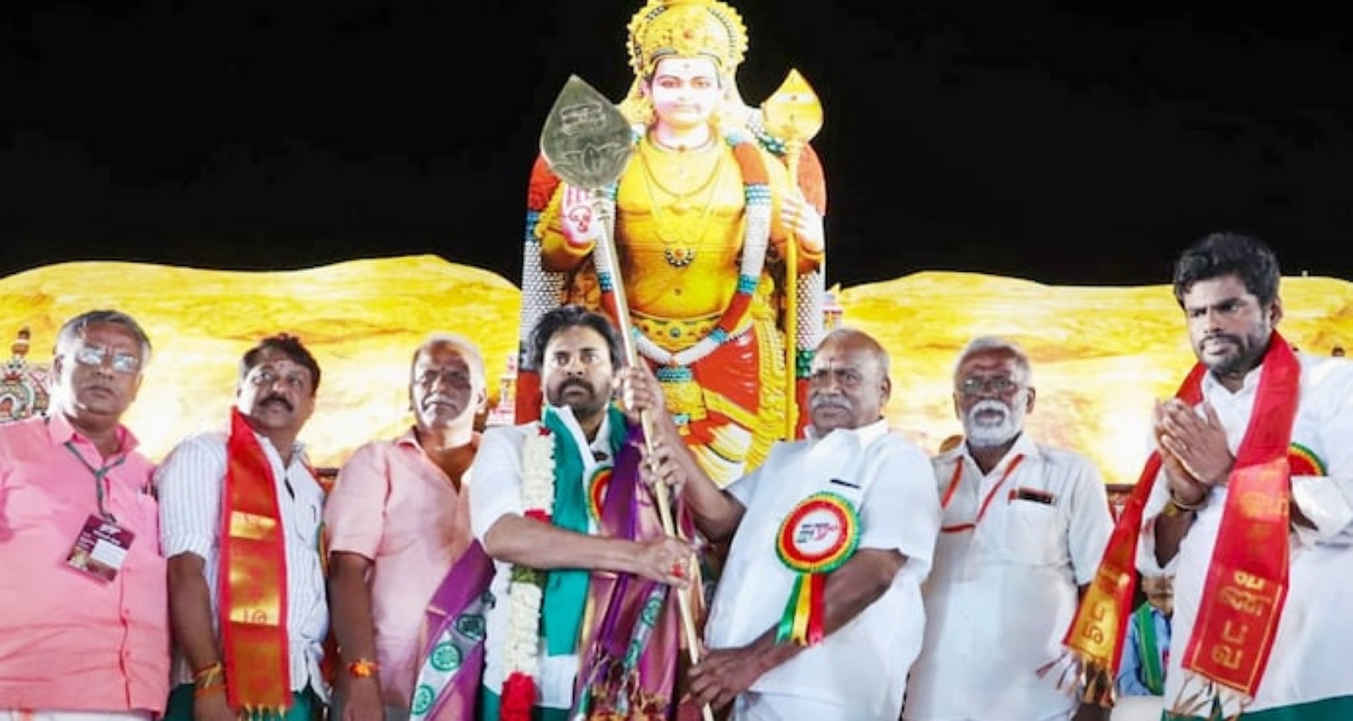 'અમને ઉશ્કેરવાનો પ્રયાસ ન કરો', મુરુગન કોન્ફરન્સમાં પવન કલ્યાણે હિન્દુ એકતાનું આહ્વાન કર્યું