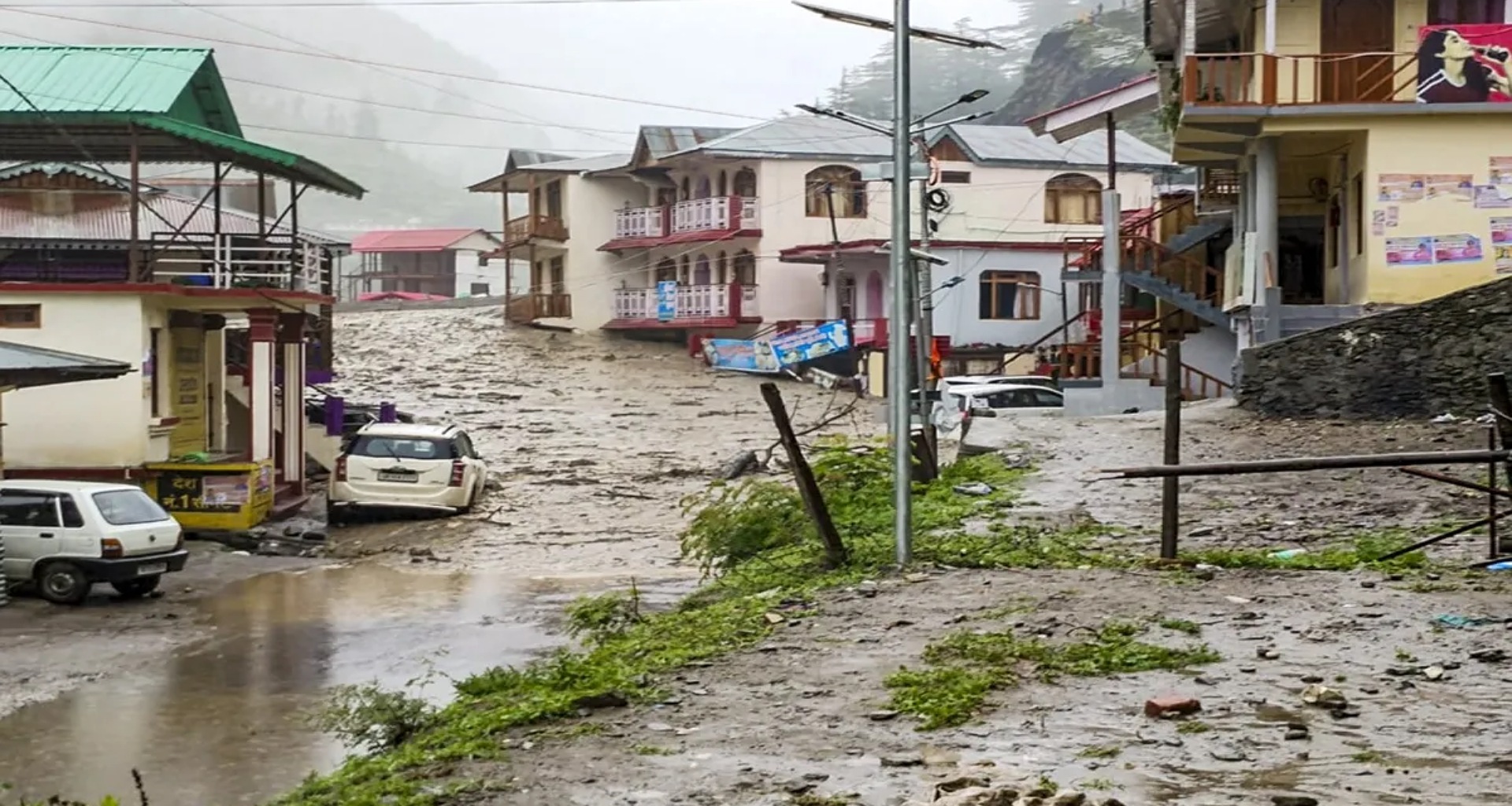 સાવધાન! ઉત્તરાખંડના આ જિલ્લાઓમાં આજે પણ ભારે વરસાદની ચેતવણી, કેદારનાથ યાત્રા મુલતવી રાખવામાં આવી