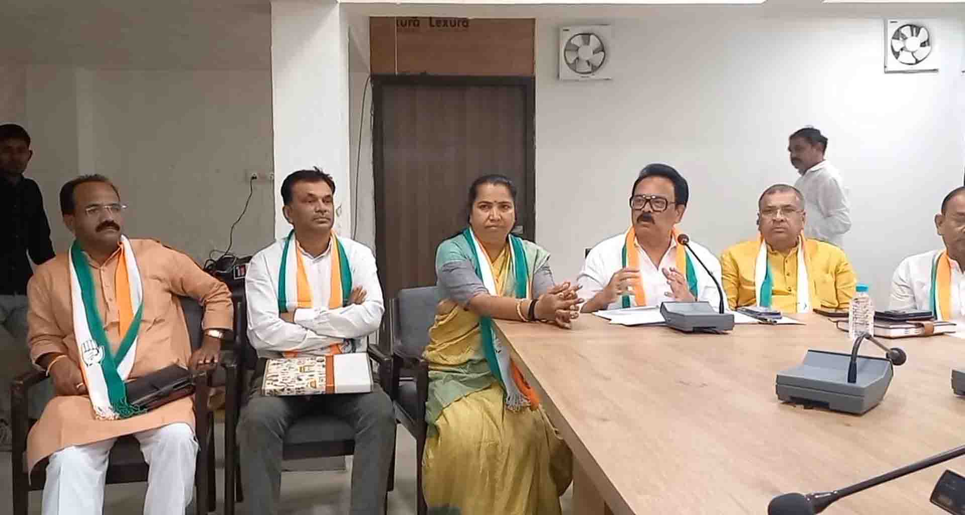 બનાસકાંઠામાં કોંગ્રેસનું સૃજન અભિયાન, કોંગ્રેસી હોવું અને કોંગ્રેસમાં હોવું ફરક છે:-સુખદેવસિંહ ભગત