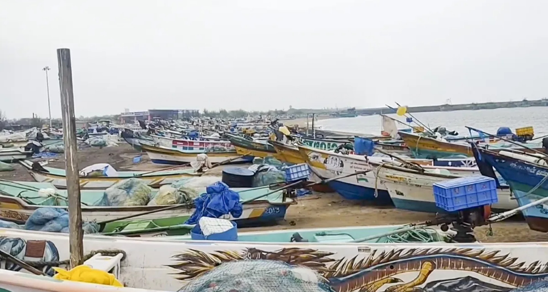 ચક્રવાત દિટવા દક્ષિણ ભારતમાં વેરશે વિનાશ, તમિલનાડુ રેડ એલર્ટ અને આંધ્રપ્રદેશમાં ઓરેન્જ એલર્ટ અપાયું