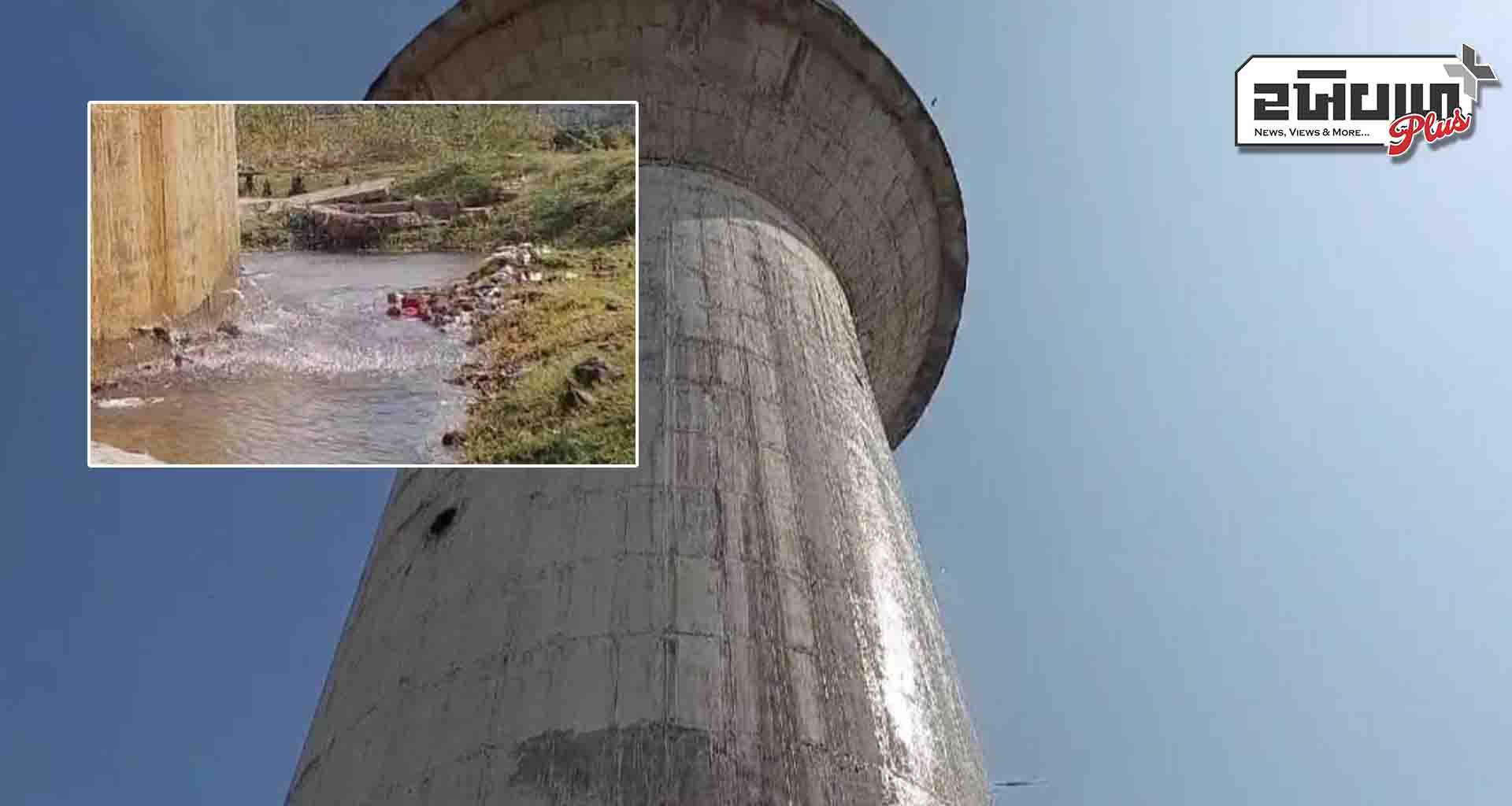 પાટણ; 10 લાખ લિટરની ક્ષમતા વાળી પાણીની ટાંકી ચારે બાજુ થી લિકેજ છતાં પાલિકા તંત્ર નિદ્રાધીન