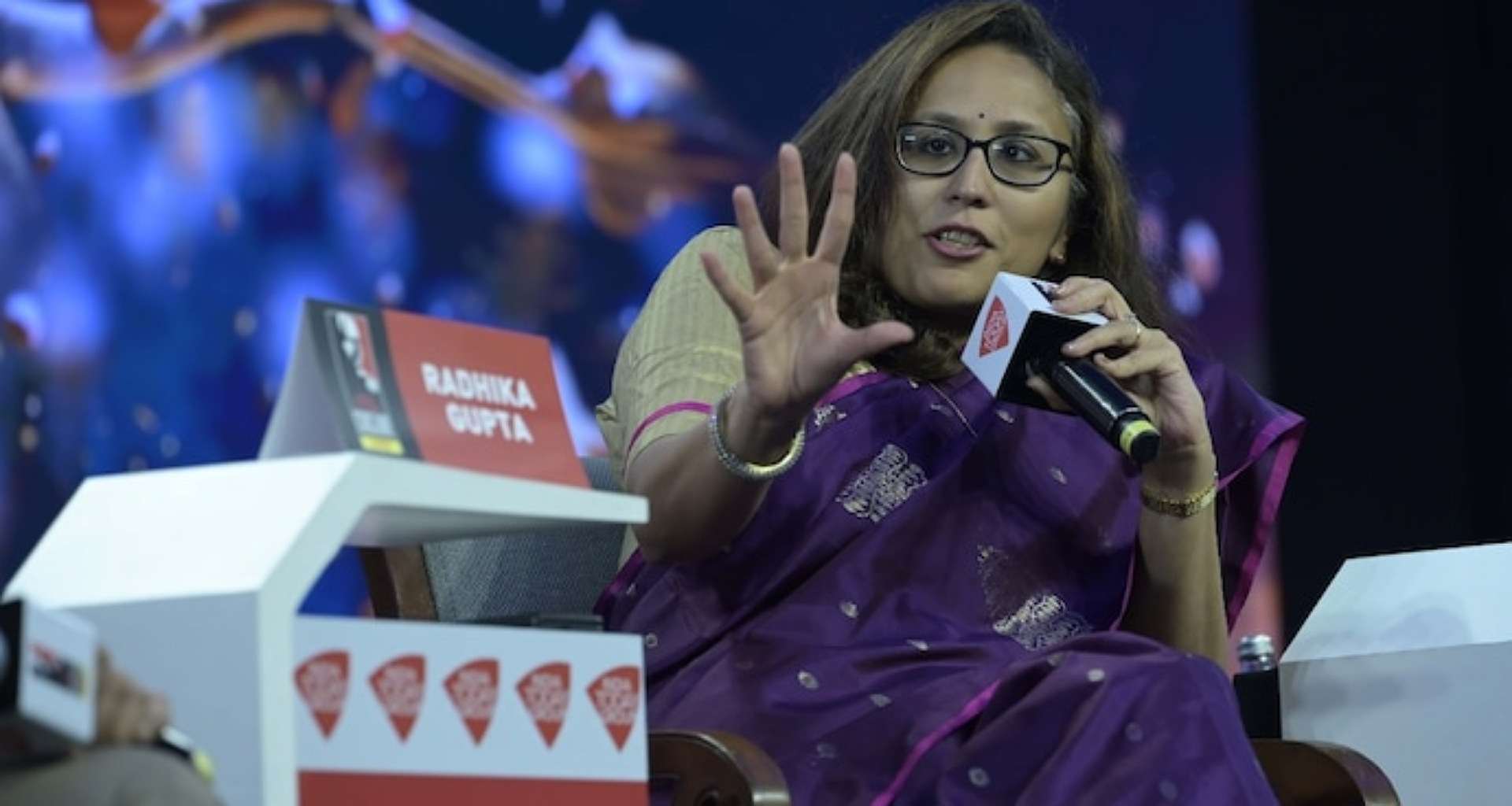 'રોકાણ કરતા રહો અને ધીરજ રાખો': બજારમાં તેજી પછી રાધિકા ગુપ્તાની સલાહ