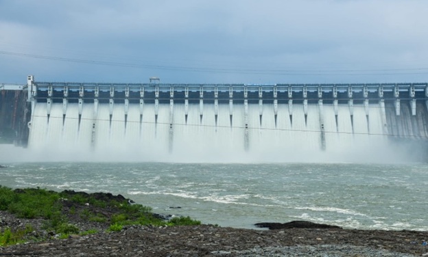 અત્યારસુધીમાં રાજ્યમાં સરેરાશ ૬૪ ટકાથી વધુ વરસાદ નોંધાયો : સૌથી વધુ ૬૮ ટકાથી વધુ વરસાદ દક્ષિણ રિજિયનમાં વરસ્યો