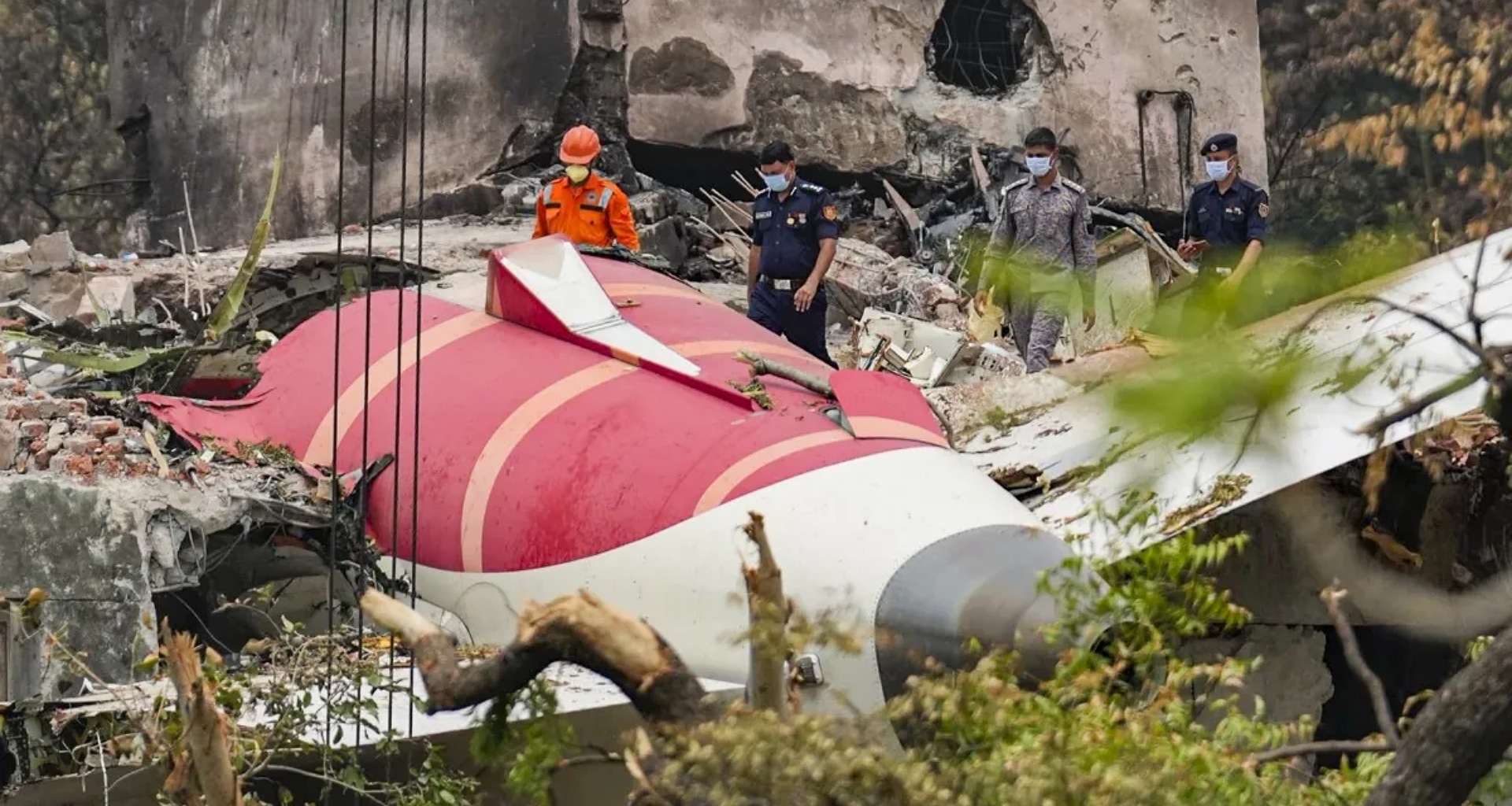 અમદાવાદ વિમાન દુર્ઘટના: પ્રાથમિક રિપોર્ટમાં પાઇલટની ભૂલનો ઉલ્લેખ નથી, સરકારે કર્યો મોટો ખુલાસો!