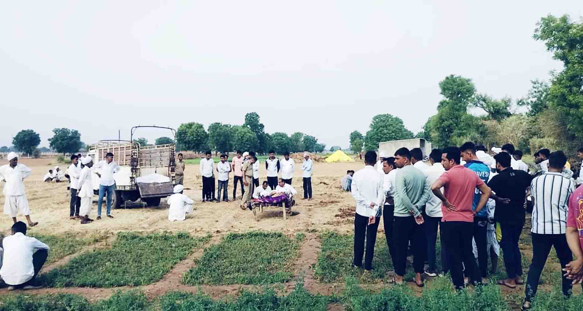 ડીસા તાલુકાના જાવલ ગામે હત્યાનો બનાવ; ખેતરમાં લોહી લુહાણ હાલતમાં લાશ મળી