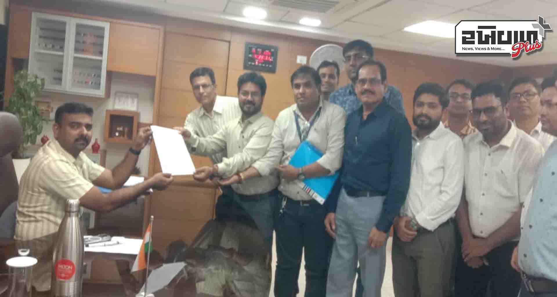 ગુજરાત ઈન સર્વિસ ડોક્ટર એસો.પાટણ જિલ્લા દ્વારા પોતાની પડતર માગણીઓને લઈ આવેદનપત્ર આપ્યું