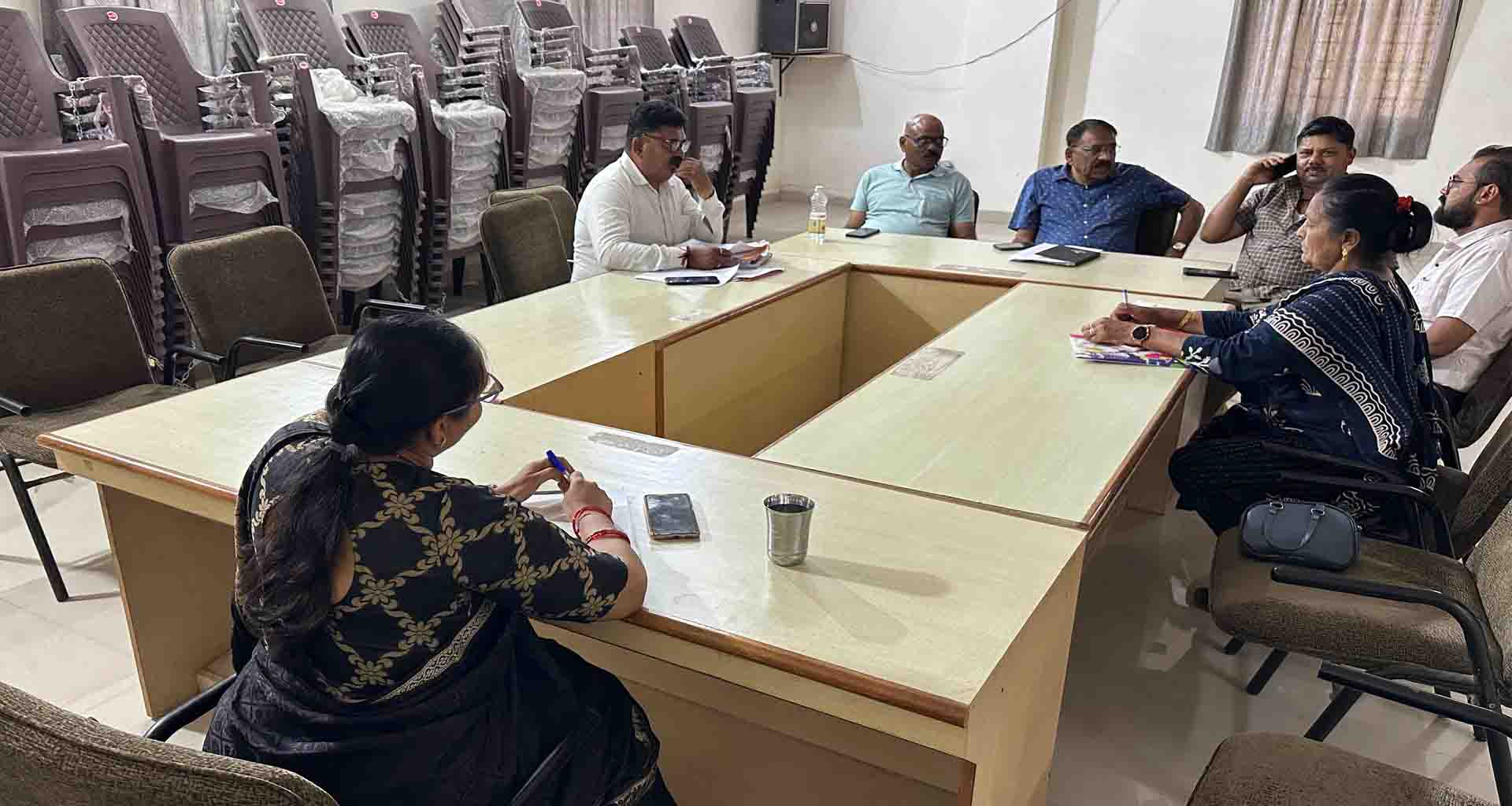 પાટણ જિલ્લામાં યુરિયા ખાતરની અછતથી ખેડૂતોની હેરાનગતિ વધી