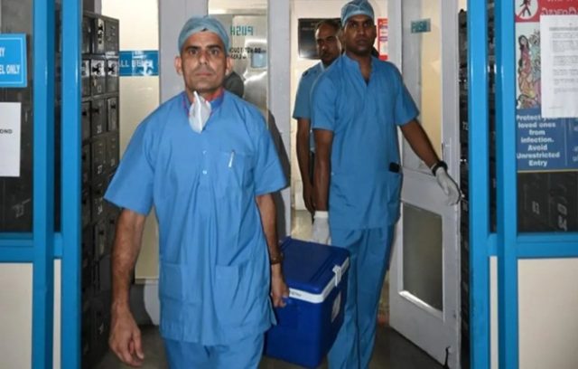 ભારતીય વાયુસેનાએ કિડની અને કોર્નિયાને બેંગલુરુથી દિલ્હી એરલિફ્ટ કર્યા; બહુવિધ અંગ દાન દ્વારા 5 લોકોના જીવ બચાવ્યા