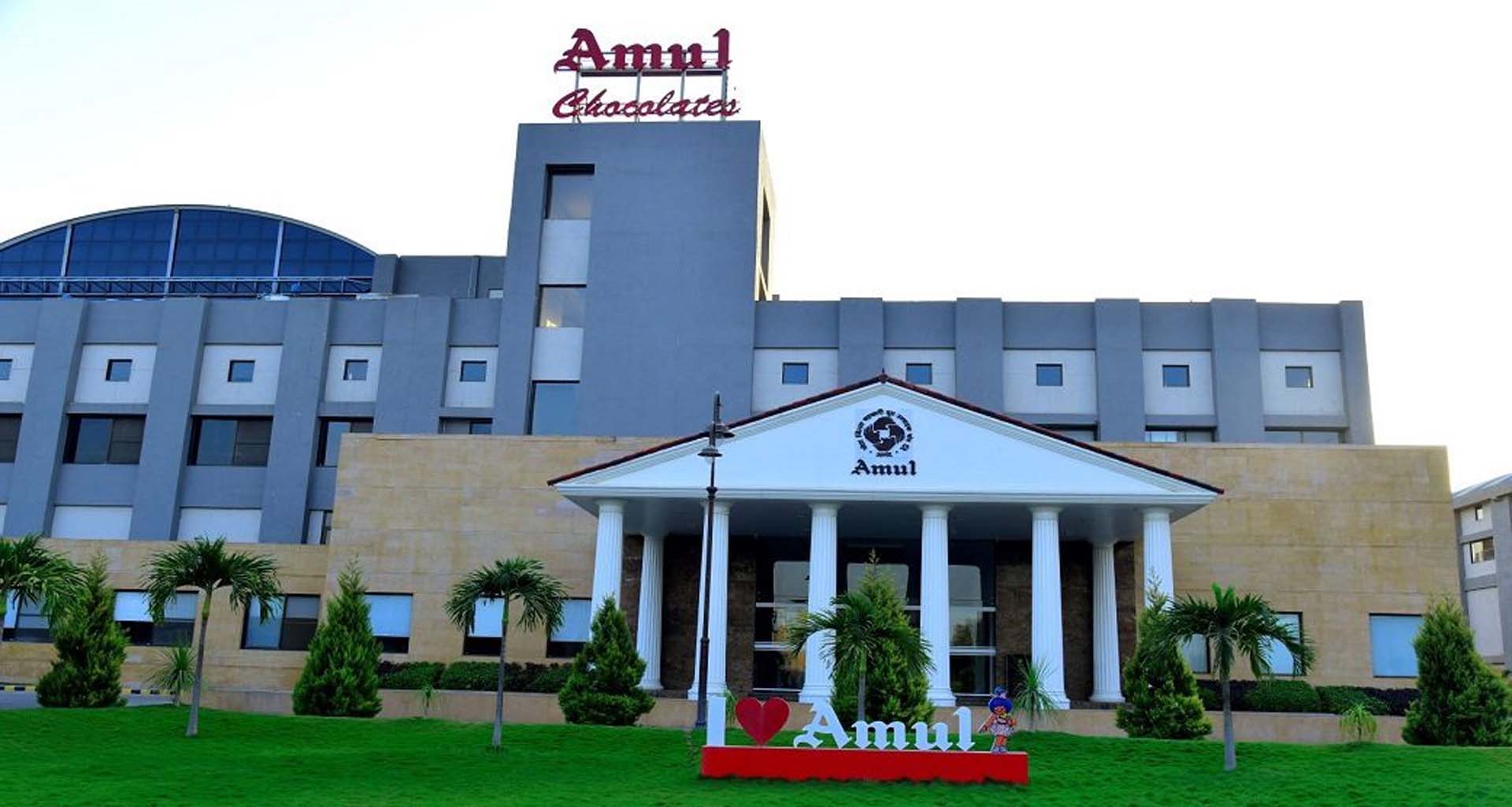 ગ્રાહકોને રાહત : અમૂલની 700થી વધુ પ્રોડક્ટ્સના ભાવમાં ઘટાડો કરાયો
