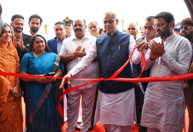 રાજ્યપાલશ્રી આચાર્ય દેવવ્રતજીના વરદહસ્તે કચ્છના ગાંધીધામ ખાતે નવનિર્મિત ડ્યૂન્સ કોલેજનું ઉદ્ઘાટન