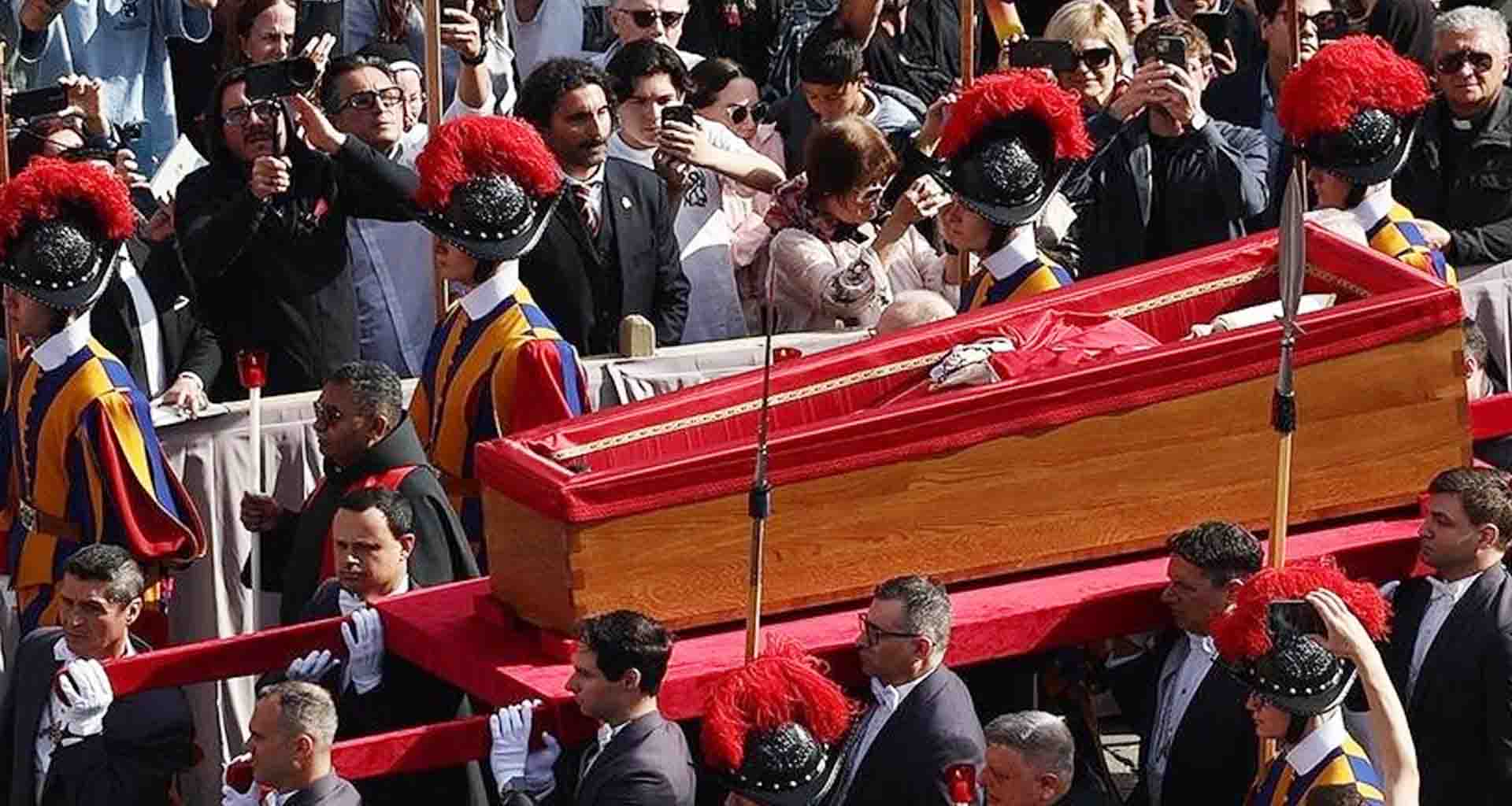 પોપ ફ્રાન્સિસના અંતિમ સંસ્કારમાં વિશ્વના ઘણા મોટા નેતાઓ પહોંચ્યા