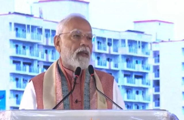 દિલ્હીમાં સાંસદો માટે ૧૮૪ નવા બનેલા ફ્લેટનું ઉદ્ઘાટન પીએમ મોદીએ કર્યું: ‘ધારાસભ્યોને પહેલા સંઘર્ષ કરવો પડ્યો હતો’