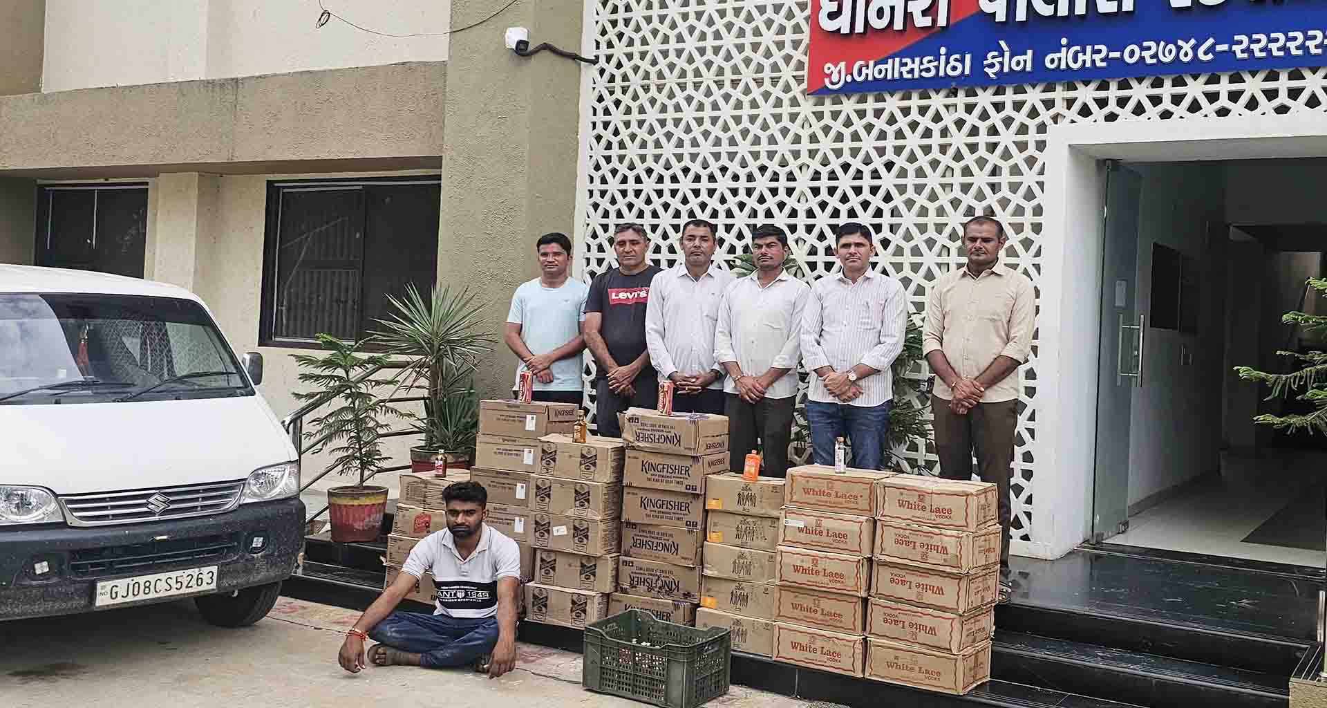 ધાનેરા પોલીસે 3.65 લાખનો વિદેશી દારૂ સાથે એક આરોપીને ઝડપ્યો