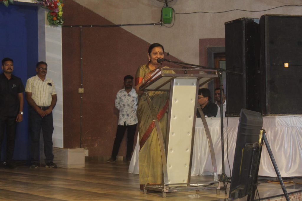 વિકાસ સપ્તાહ અંતર્ગત ભાવનગર ખાતે કેન્દ્રીય રાજય મંત્રી શ્રીમતી નિમુબેન બાંભણીયાના અધ્યક્ષસ્થાને ‘યુવા રોજગાર અને કૌશલ્ય સશક્તીકરણ’ સમારંભ યોજાયો