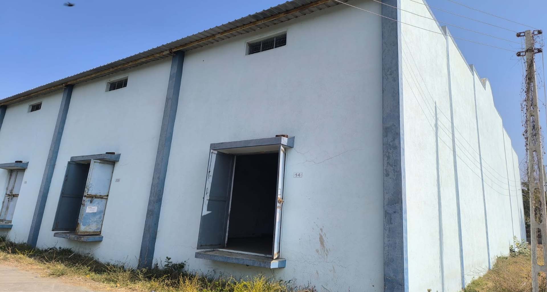 ઉનાવા હાઈવે પર ખોડિયાર એસ્ટેટમાં જીરાની 2519 બેગોની ચોરી થતા ખળભળાટ