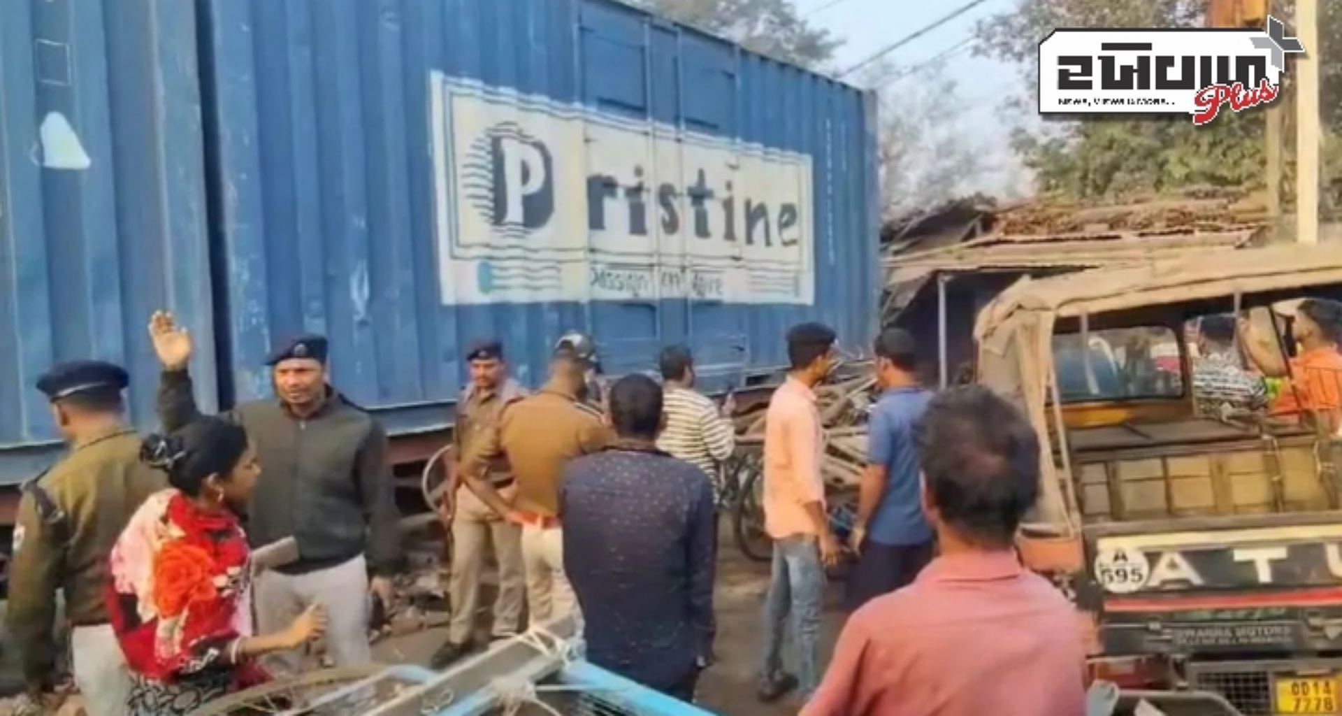 ઓડિશાના રાઉરકેલામાં માલગાડી પાટા પરથી ઉતરી, રસ્તો બંધ થતા લોકોની મુશ્કેલીઓમાં વધારો