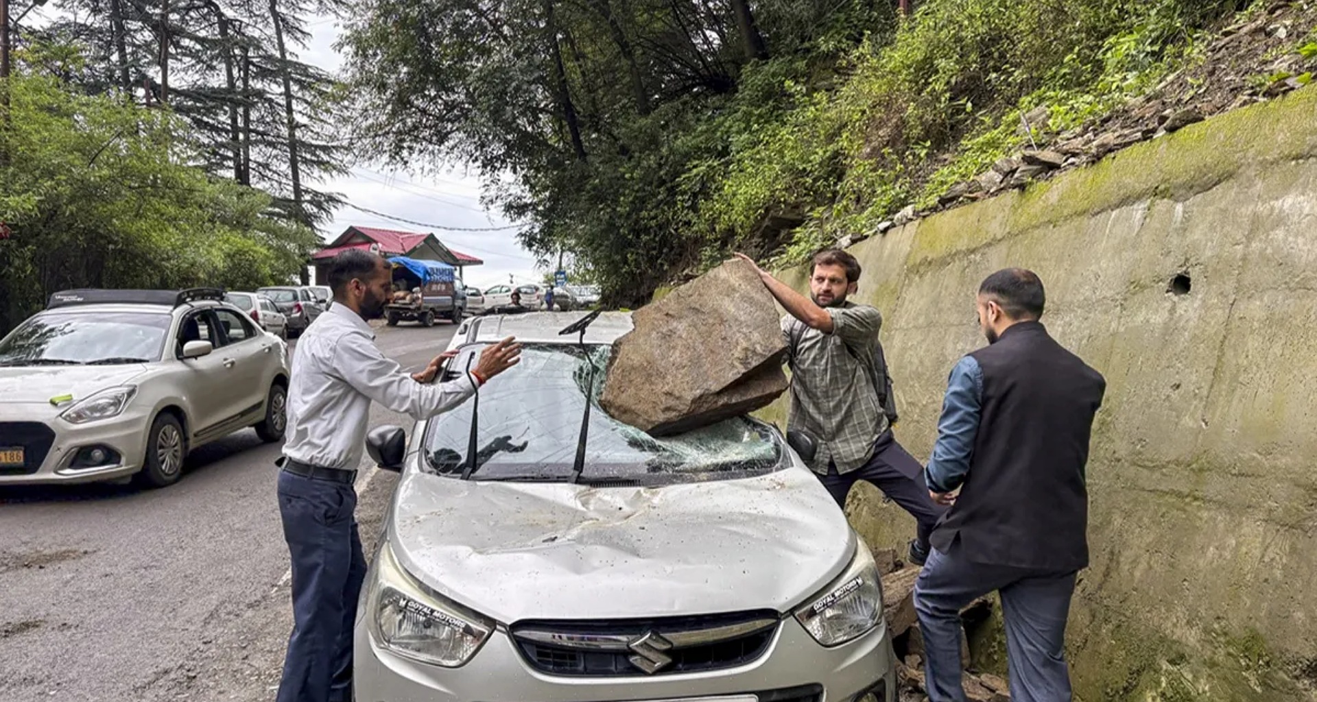 મેરઠમાં નકલી ઇન્સ્પેક્ટર માટે પ્રેમ સંબંધ મોંઘો પડ્યો