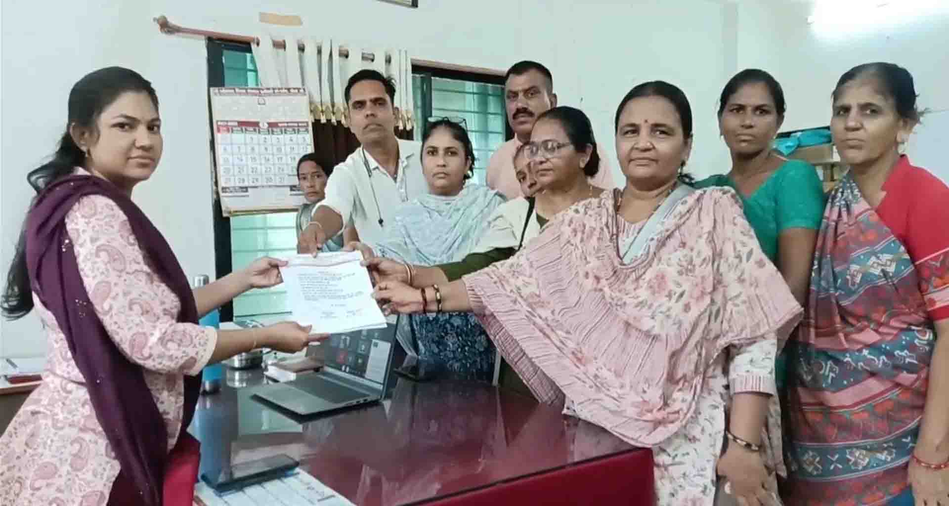 પાટણ; ભારતીય આંગણવાડી કર્મચારી મહાસંઘે આંગણવાડી બહેનોના પડતર પ્રશ્નો અંગે આવેદનપત્ર પાઠવ્યું