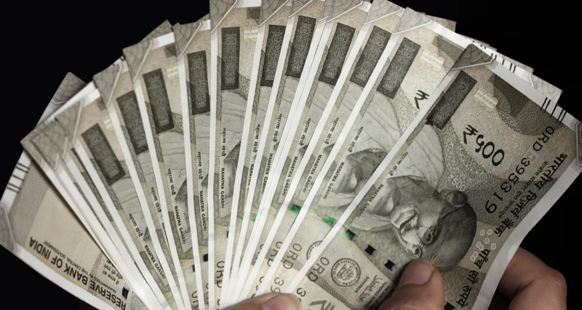 સરકારી કર્મચારીઓ અને પેન્શનરોને દિવાળી ભેટ, DA માં 3% નો વધારો