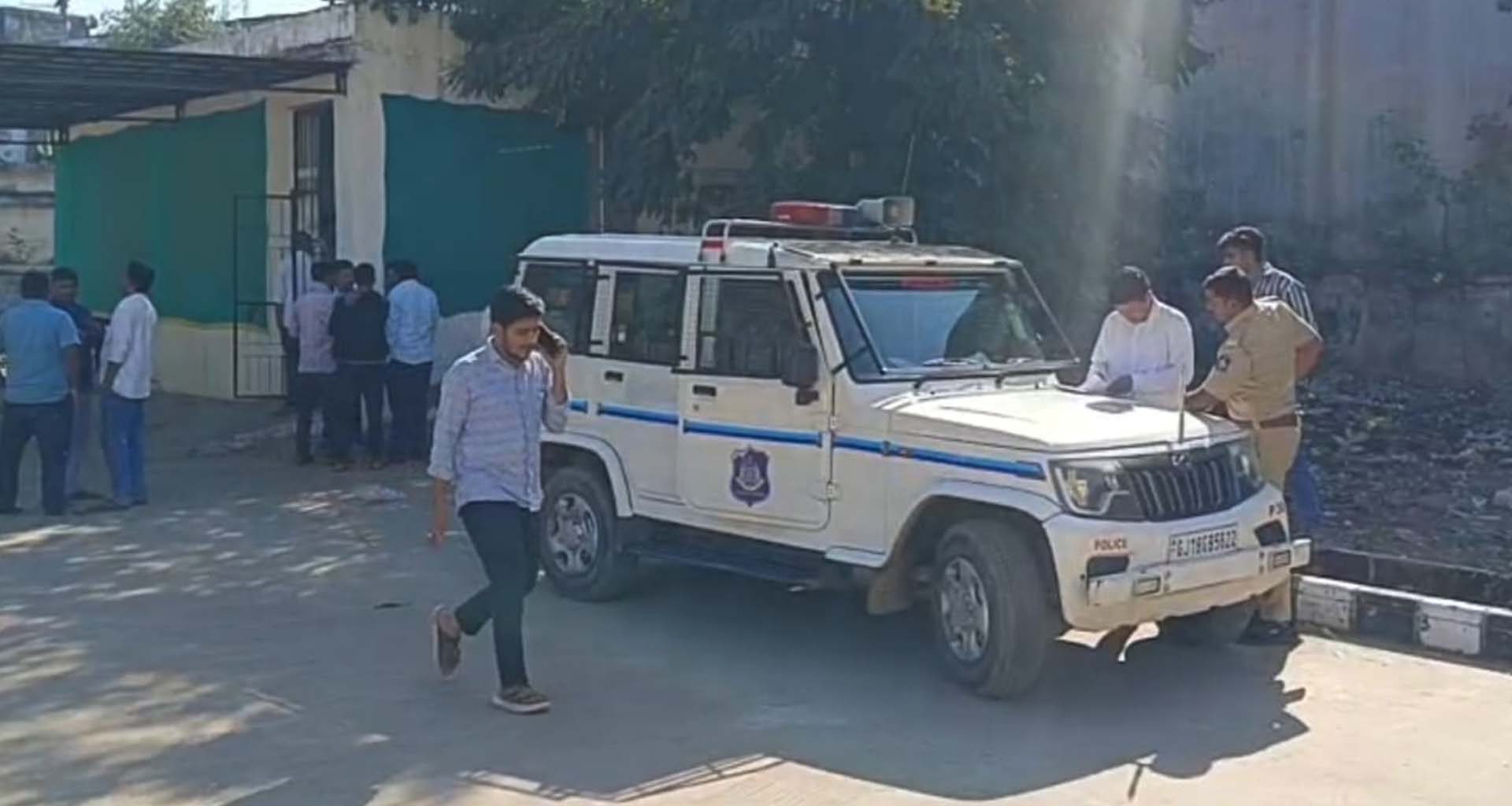 ડીસા હાઈવે પર બેફામ ભારે વાહનોના કારણે વધુ એક અકસ્માત : માલગઢની કિશોરીનું કમકમાટીભર્યું મોત