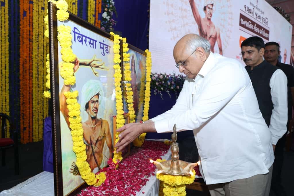 રાષ્ટ્રીય પરિસંવાદ, આદિવાસી સાંસ્કૃતિક કાર્યક્રમો, પરંપરાગત હસ્તકલા-કૃતિનું પ્રદર્શન, પુસ્તક વિમોચન સહિતના કાર્યક્રમોનું આયોજન