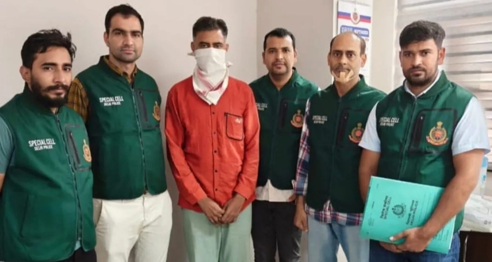 દિલ્હી પોલીસે એક મોટા જાસૂસી મોડ્યુલનો પર્દાફાશ કર્યો, આરોપીની ધરપકડ, પાકિસ્તાનથી 11 ભારતીય સિમ ઓપરેટ કરી રહ્યા હતા