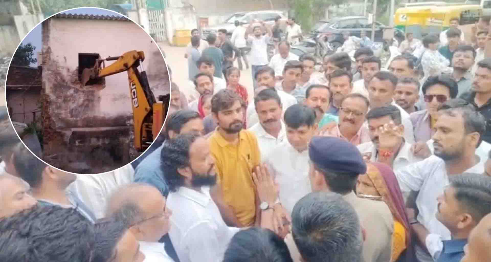 ડીસા માં હિન્દુ યુવતીને ભગાડી જનાર મુસ્લિમ યુવકના ઘર પર બુલડોઝર ફેરવાયું