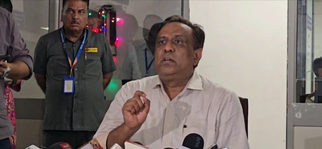 અમદાવાદ સિવિલ હોસ્પિટલ સુપ્રિન્ટેન્ડેન્ટ ડૉ. રાકેશ જોશીએ મીડિયાના માધ્યમથી મૃતકોના પરિવારજનોને સાંત્વના સંદેશ પાઠવ્યો