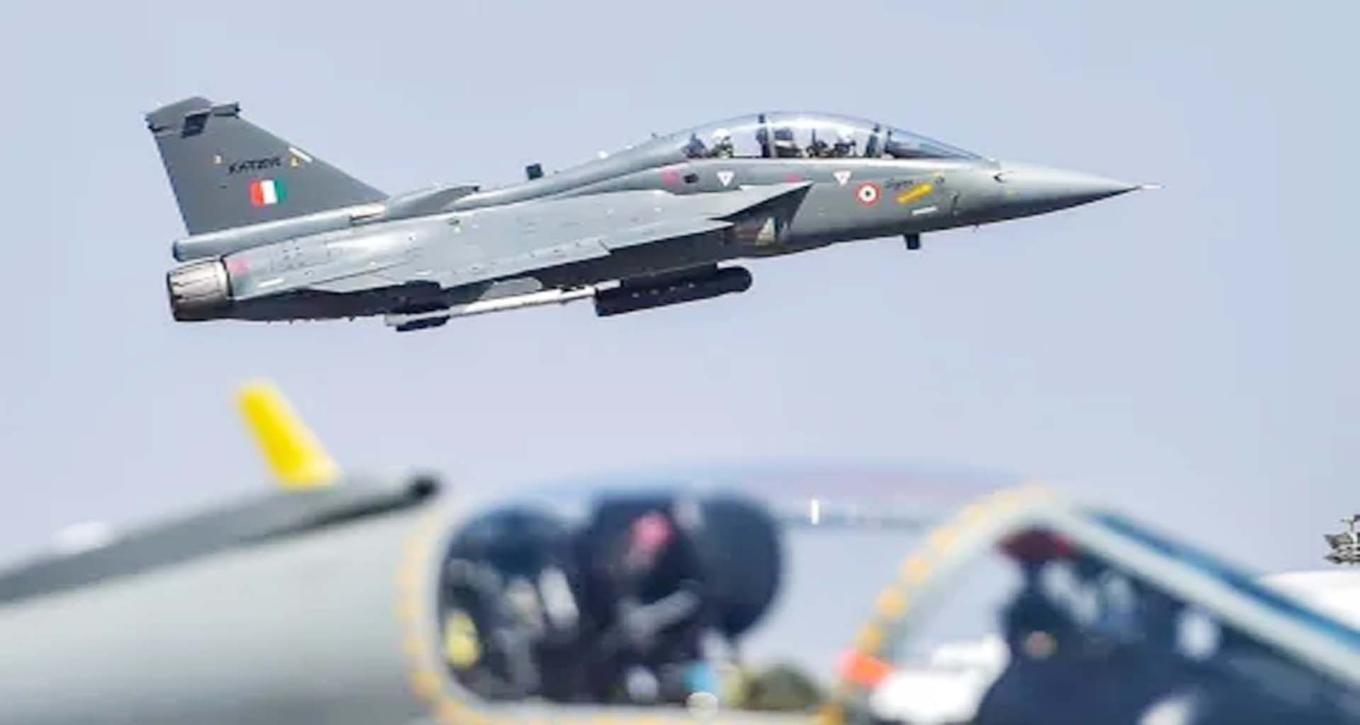 એરફોર્સના ૨૬ અધિકારીઓ અને જવાનોને વાયુસેના (શૌર્ય) મેડલ એનાયત