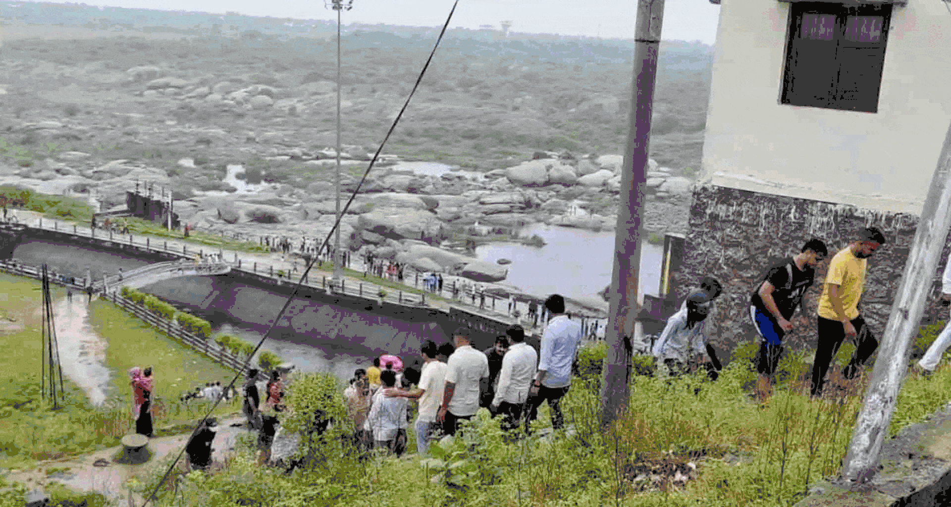 દાંતીવાડા ડેમ વહીવટી તંત્રની ઘોર બેદરકારી સામે આવી કલેક્ટરની સુચનાનું સુરસુરિયું