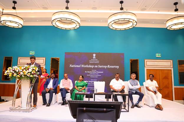 કેન્દ્રીય મંત્રી શ્રી ચંદ્રશેખર પેમ્માસાનીએ રાજ્યોને RoRs સાથે આધાર નંબરનું એકીકરણ પૂર્ણ કરવા વિનંતી કરી