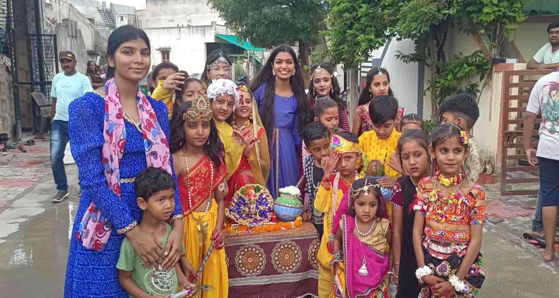 ડીસામાં શ્રી ક્રિષ્ના પાર્ક સોસાયટી ખાતે બાળ સંસ્કાર કેન્દ્ર દ્વારા જન્માષ્ટમીની ભવ્ય ઉજવણી