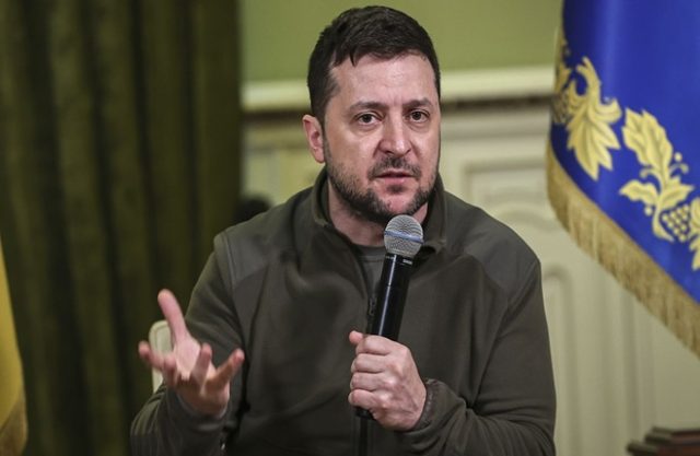 રશિયાના સૌથી મોટા હવાઈ હુમલામાં F-16 પાયલટ માર્યા ગયા બાદ ઝેલેન્સકીએ યુએસ સંરક્ષણ પ્રણાલીઓની માંગ કરી