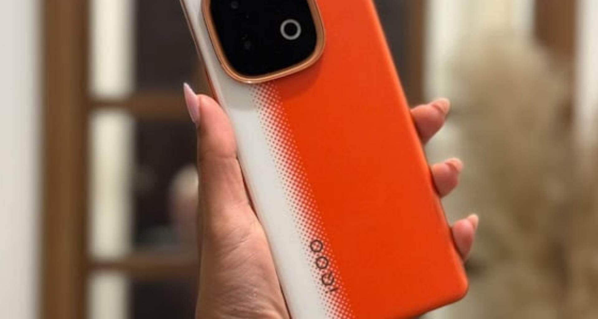 iQOO Neo 10, 16GB સુધીની રેમ અને 512GB સ્ટોરેજ સાથે બજારમાં આવ્યો