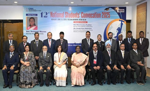 ભારતના રાષ્ટ્રપતિએ ઇન્સ્ટિટ્યૂટ ઓફ કોસ્ટ એકાઉન્ટન્ટ્સ ઓફ ઇન્ડિયાના રાષ્ટ્રીય વિદ્યાર્થી સંમેલનમાં ઉપસ્થિત રહ્યા