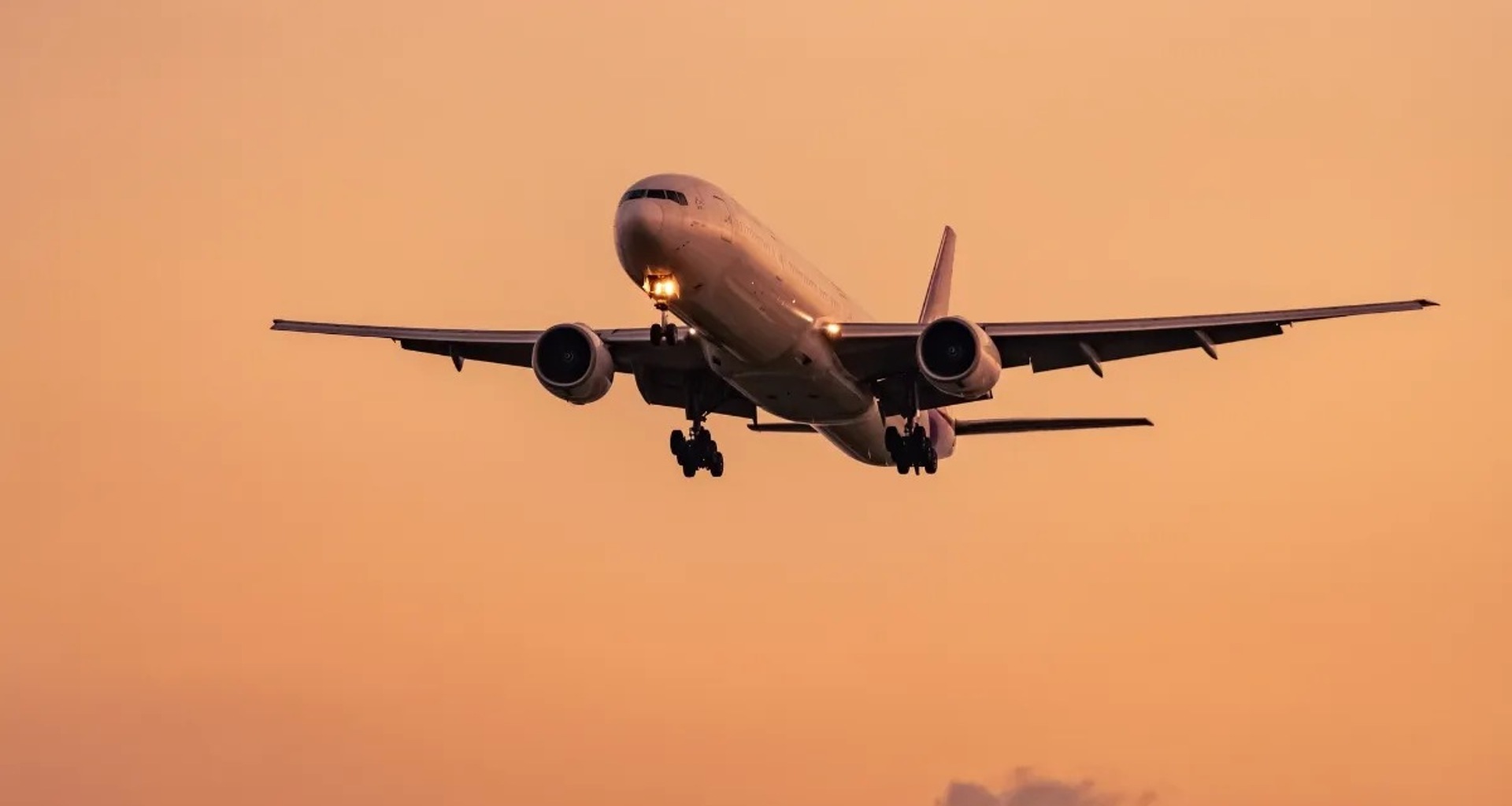 ફ્લાઇટ ભાડા સસ્તા થશે! સરકારે 60% બેઠકો મફત રાખવાનો આદેશ આપ્યો