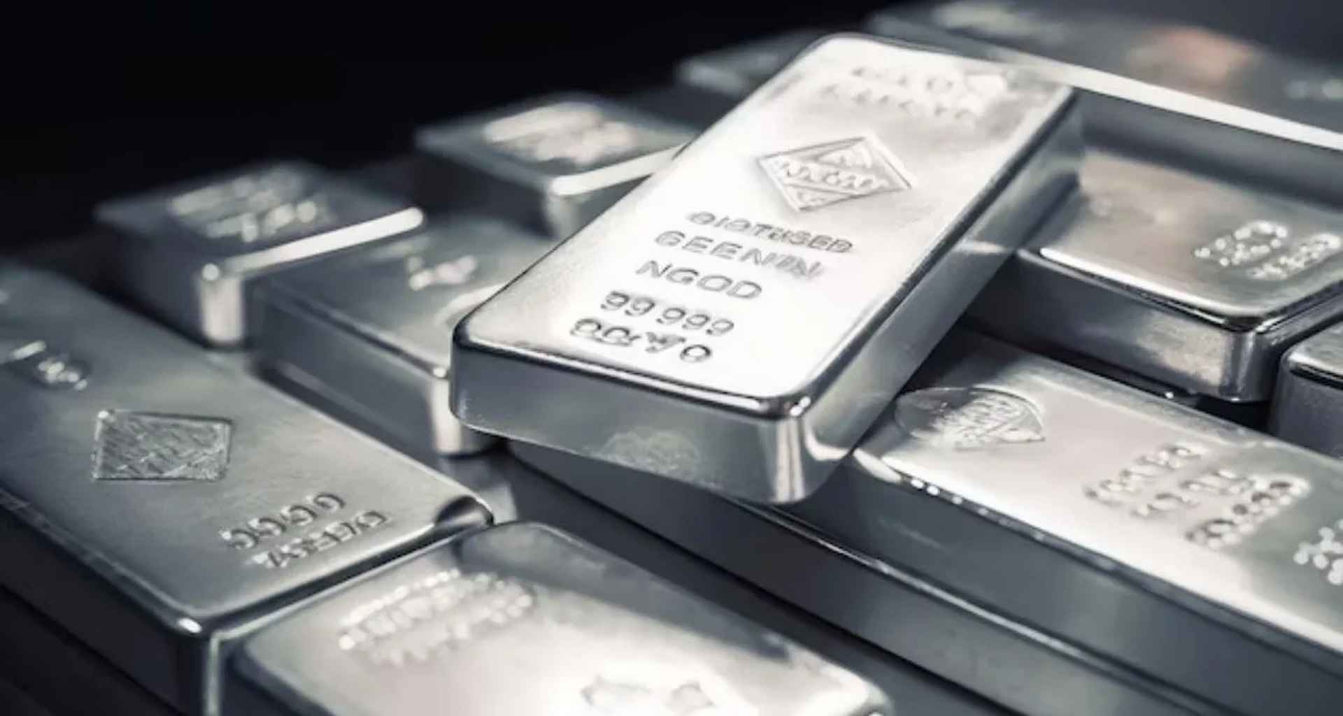 આજે ફરી સોનું અને ચાંદી મોંઘુ થયું, ઐતિહાસિક ઘટાડા બાદ સતત બીજા દિવસે ભાવમાં વધારો થયો