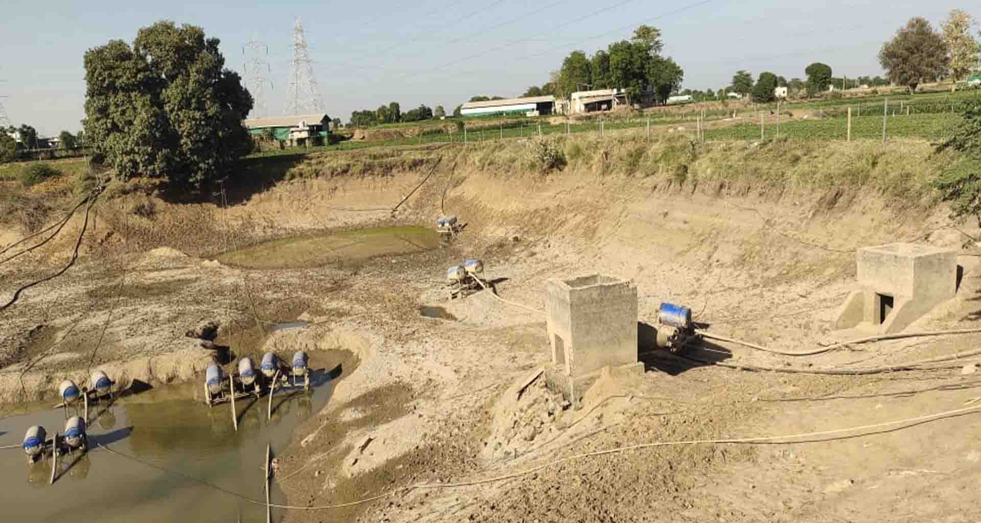 સરકારનો પાઈપલાઈન થી તળાવો ભરવાનો પ્રોજેક્ટ ગતકડાં સમાન