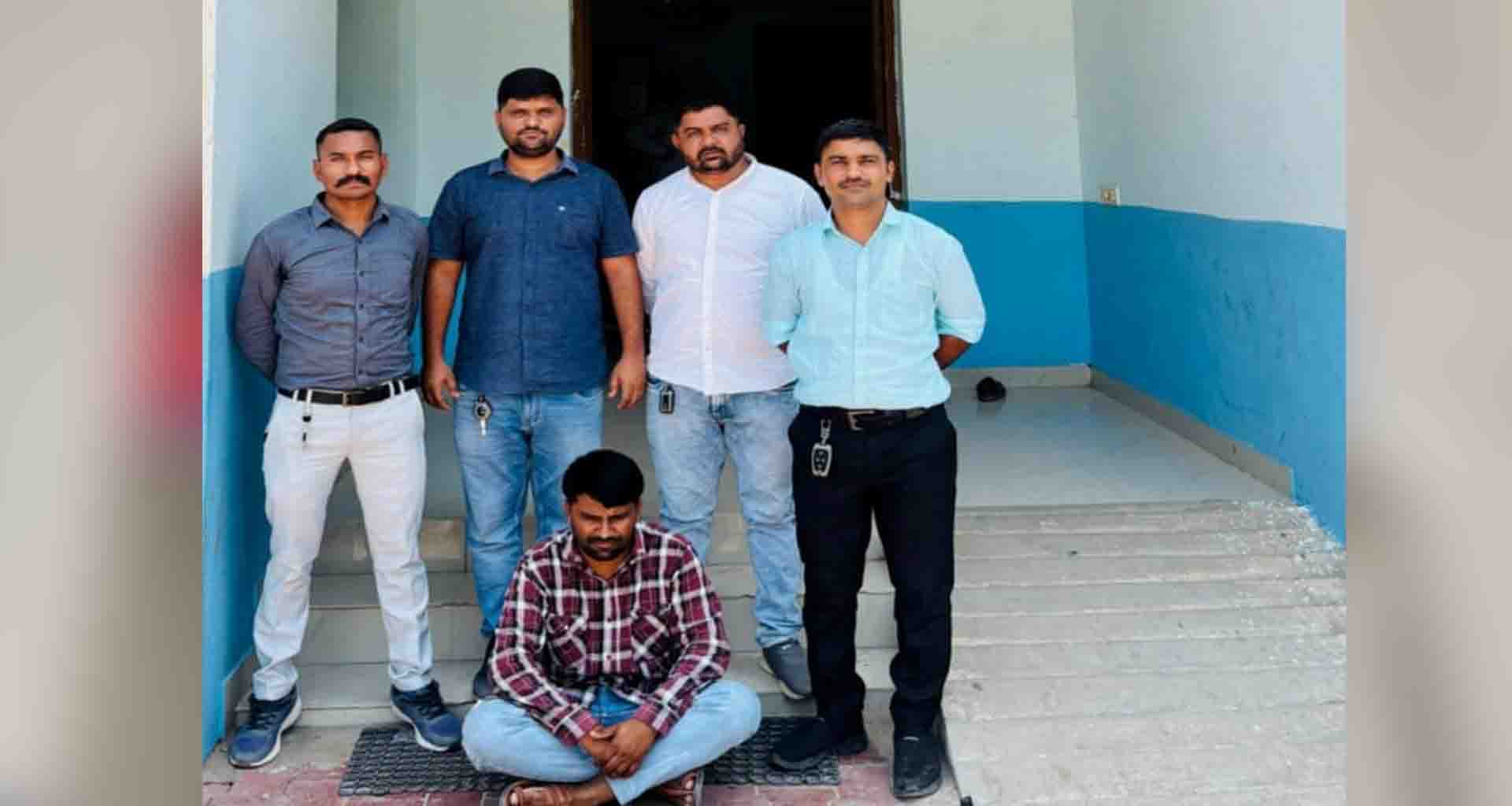 હારીજ પોલીસ સ્ટેશને નોધાયેલ દારૂના ગુનામાં નાસતા ફરતા આરોપીને હારીજ પોલીસે ઝડપ્યો