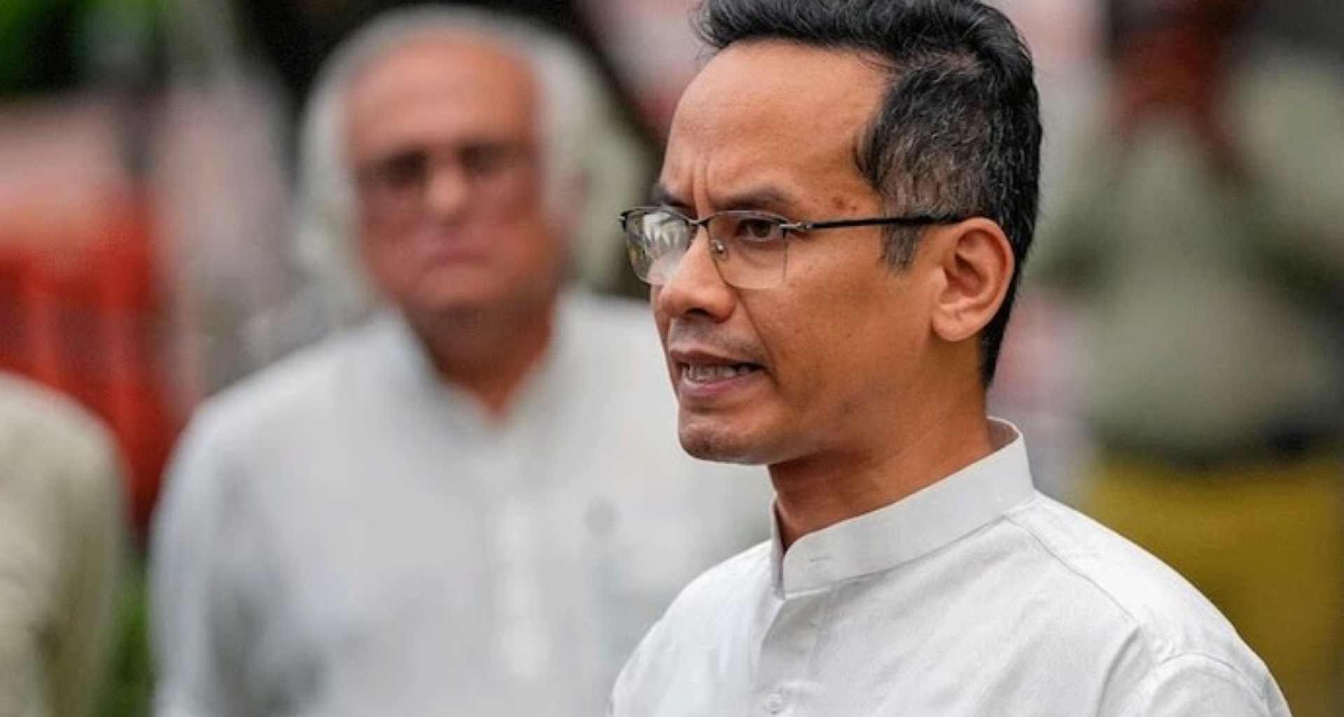 ગૌરવ ગોગોઈએ સરહદી વિસ્તારો નજીક આસામ સરકારની શસ્ત્ર લાઇસન્સ નીતિની ટીકા કરી