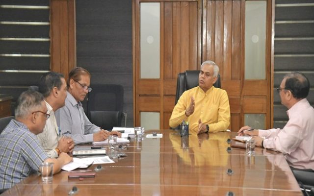 પ્રાકૃતિક કૃષિનો વ્યાપ વધારવા ગુજરાતમાં ત્રણ ગ્રામ પંચાયતોના એક ક્લસ્ટર લેખે 4,854 ક્લસ્ટર્સની રચના કરાઈ : ત્રણ ગામ દીઠ બે વ્યક્તિઓ તાલીમ આપશે