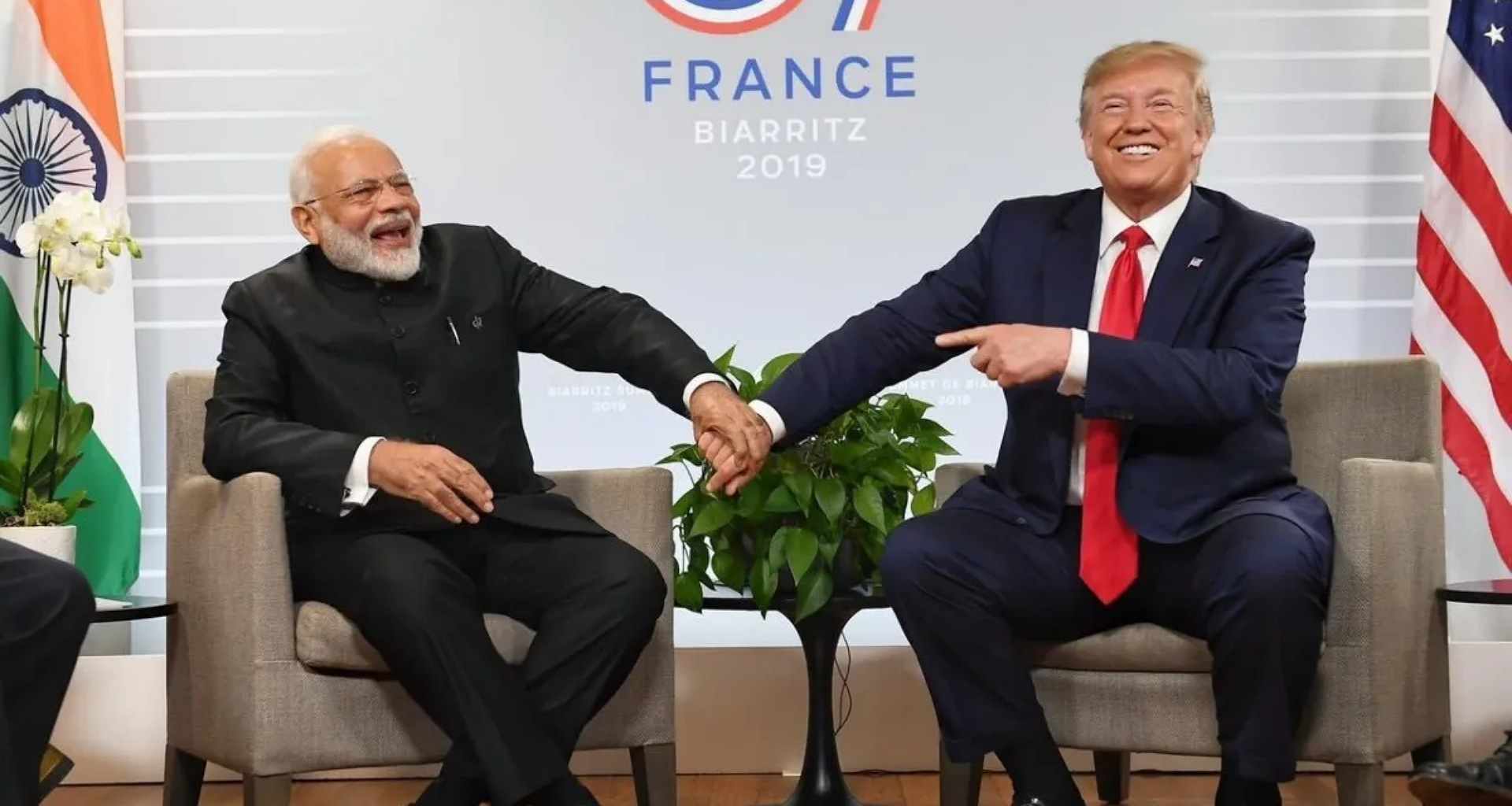 PM મોદીએ ડોનાલ્ડ ટ્રમ્પને બીજી વખત અમેરિકાના રાષ્ટ્રપતિ બનવા પર આપ્યા અભિનંદન, લખ્યું- 'ફરીથી સાથે કામ કરવા માટે આતુર છું'