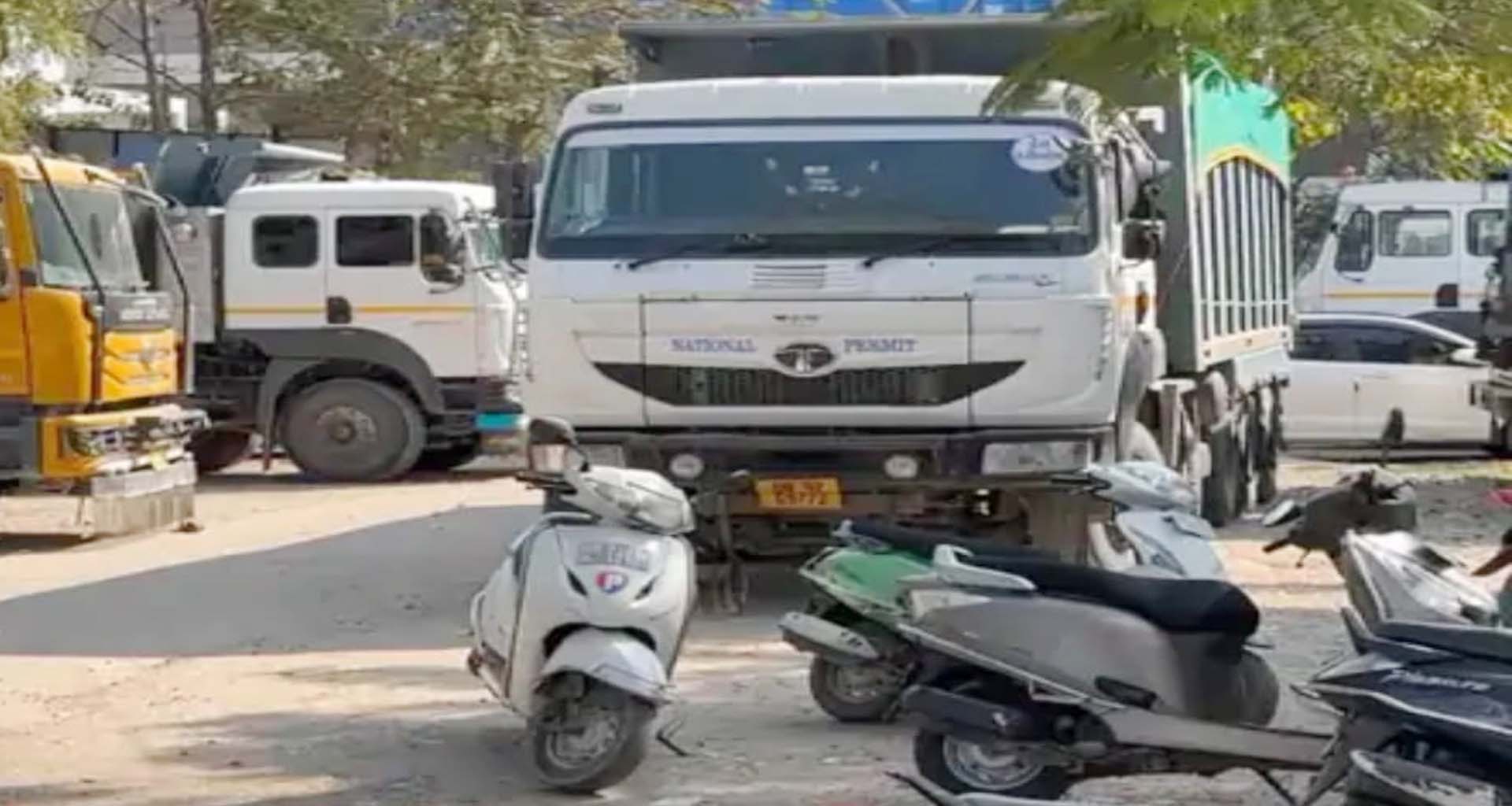 પાટણમાં બી ડિવિઝન પોલીસે ઓવરલોડ અને બેફામ દોડતા 16થી વધુ ડમ્પરો ડિટેઇન કર્યા