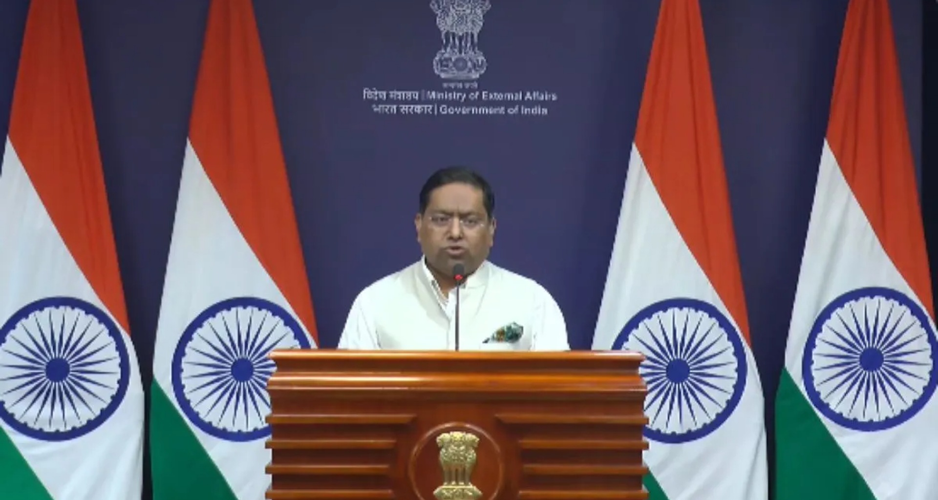 ઢાકામાં હિન્દુઓ પર થયેલા હત્યા અને અત્યાચાર અંગે ભારતનો કડક સંદેશ: "બાંગ્લાદેશ જવાબદારીથી છટકી શકે નહીં...