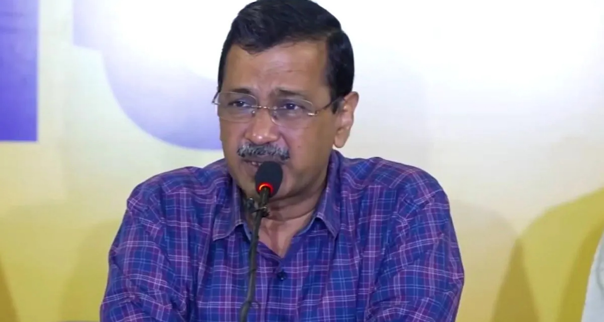 રાવણ અને કંસ પણ ખૂબ જ ઘમંડી હતા...' ગુજરાત પહોંચેલા કેજરીવાલે સરકાર પર નિશાન સાધ્યું