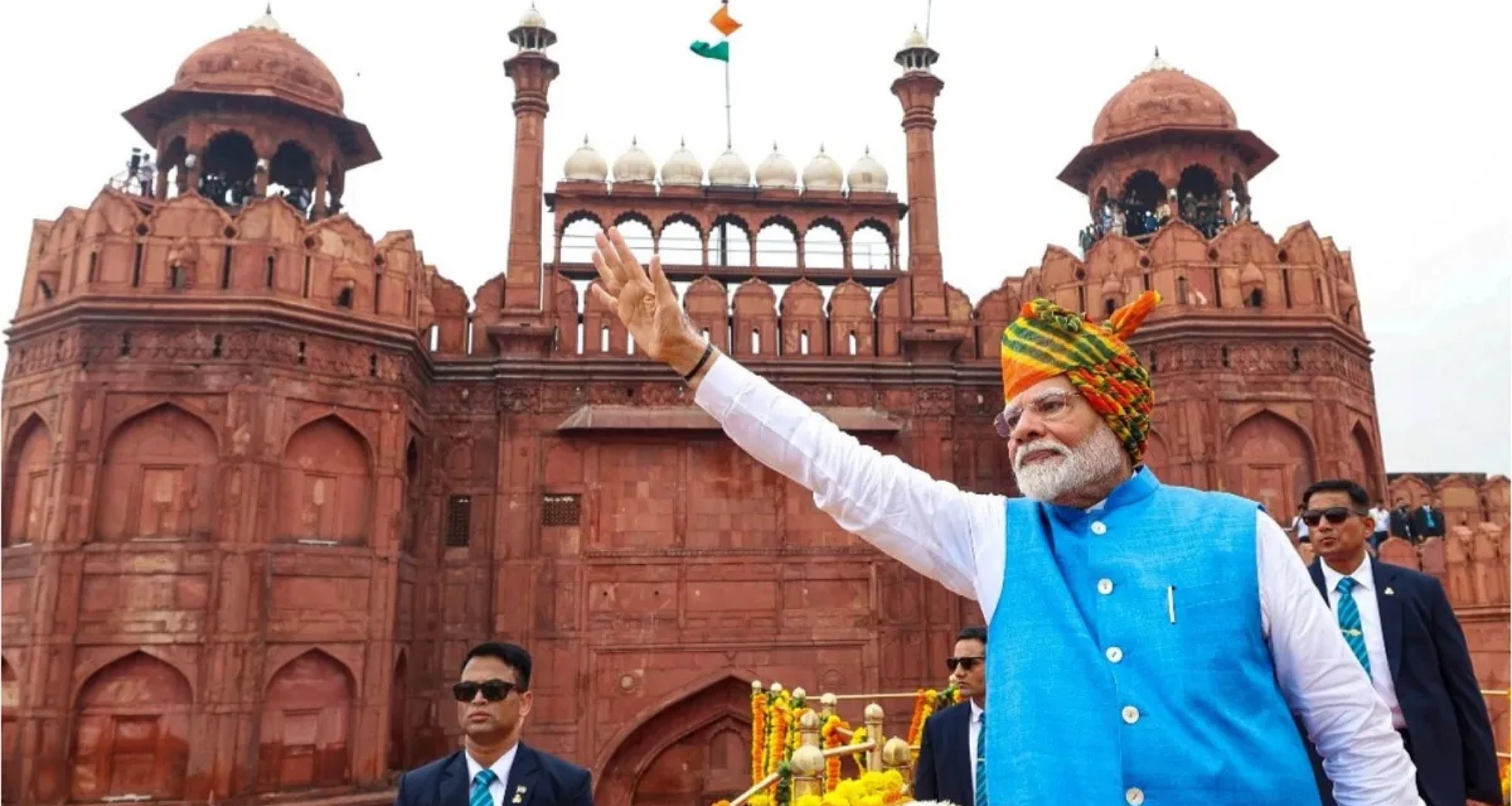 પ્રધાનમંત્રી નરેન્દ્ર મોદી લાલ કિલ્લા પરથી 79મા સ્વતંત્રતા દિવસની ઉજવણીનું નેતૃત્વ કરશે, જાણો કોણ કોણ મહેમાનો હશે